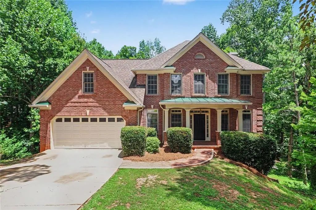 5014 Lake Hollow, Douglasville