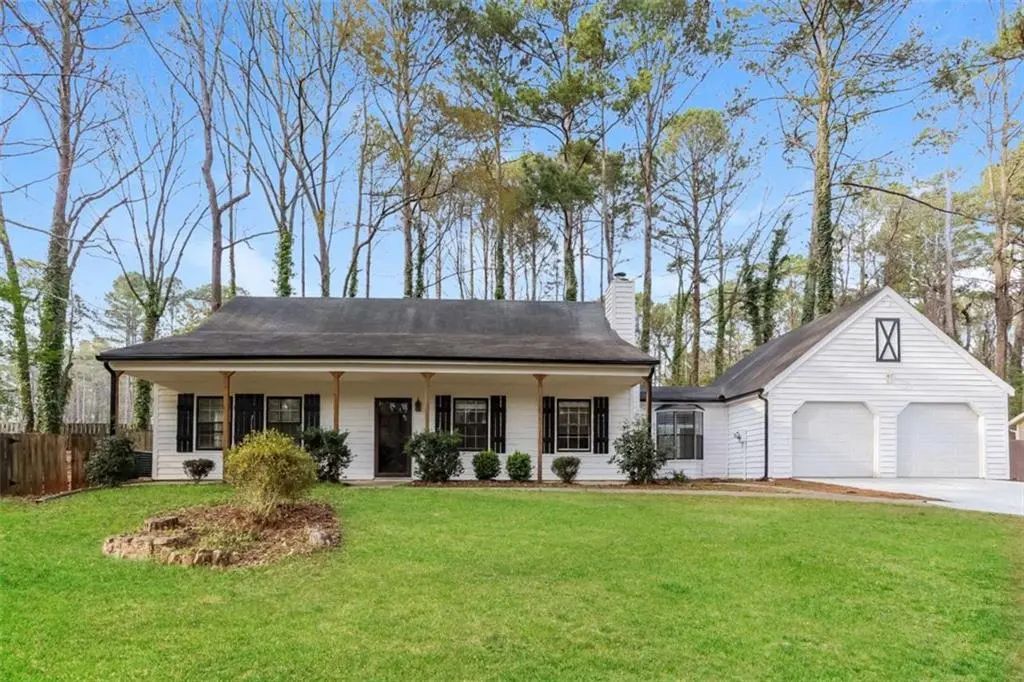 105 Spur Ridge, Peachtree City