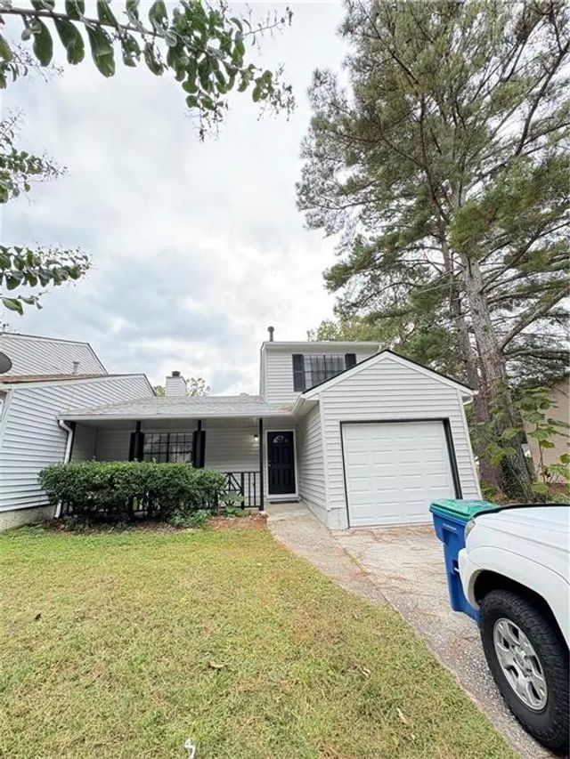 701 Pine Tree Trail, Atlanta