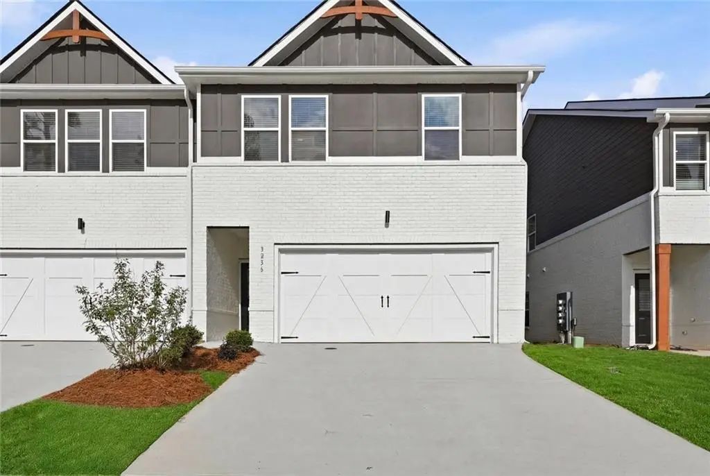 3236 Winding Waters Way, Powder Springs
