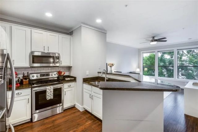 Unit 2405 - 821 Ralph Mcgill Boulevard, Atlanta