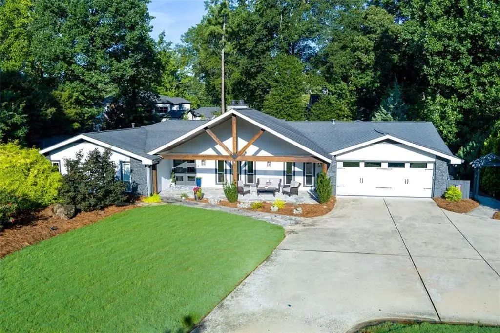 343 Indian Hills Trail, Marietta