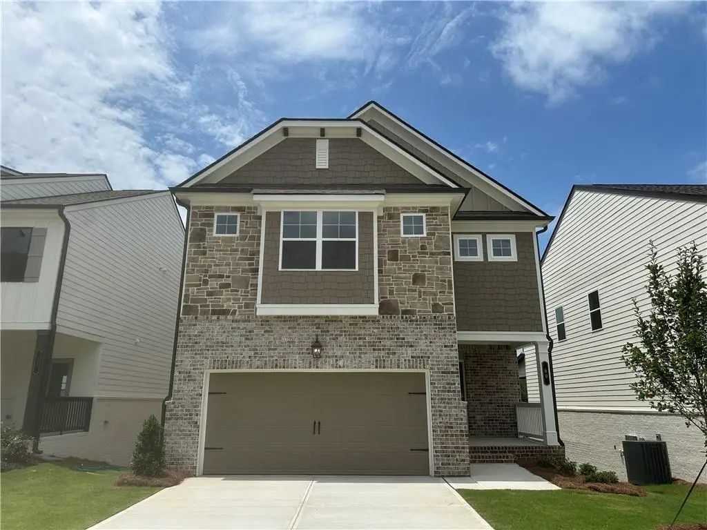 60 Avian Way, Auburn