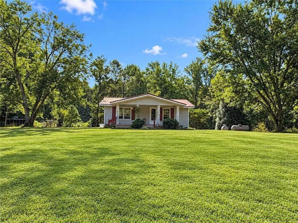 724 Upper Bethany Road, Ball Ground