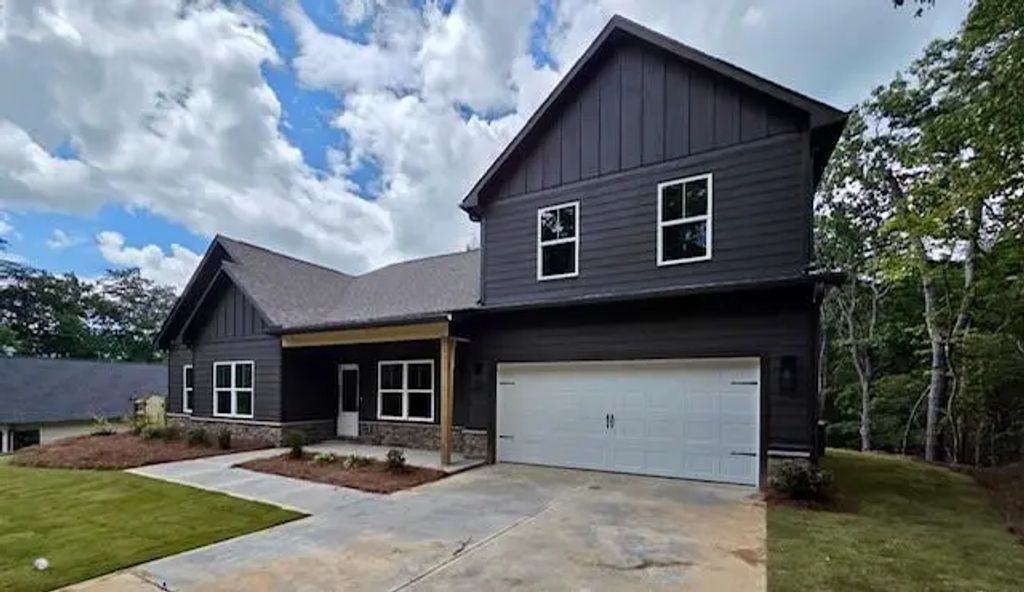 129 Morse Elm Loop, Waleska