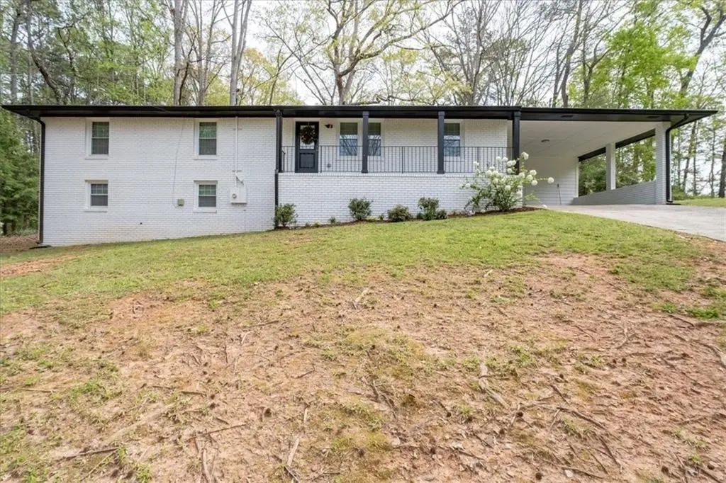 641 Amber Place Sw, Marietta