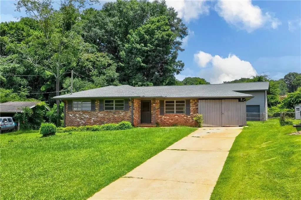 3282 Convair Lane, Decatur