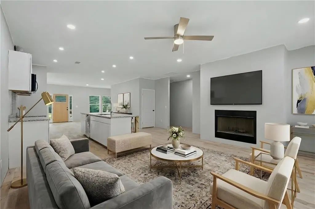 2515 Hogan Road, East Point