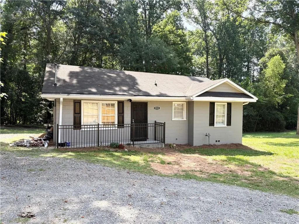 5715 Harding Drive, Mableton