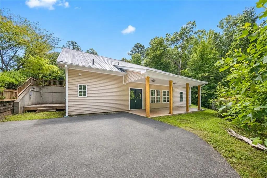2029 Fletcher Drive, Ball Ground