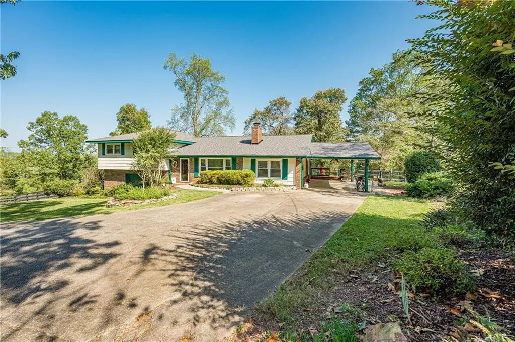 1276 Howell Bridge Road, Ball Ground