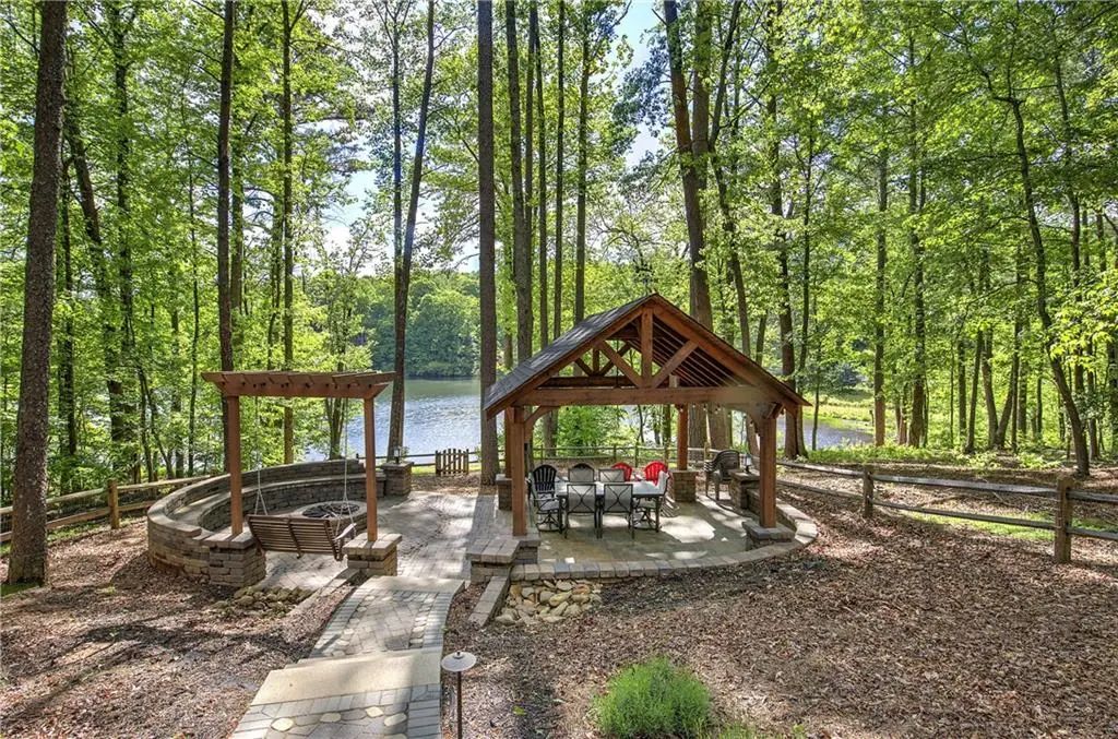 181 Fox Den Circle, Jasper