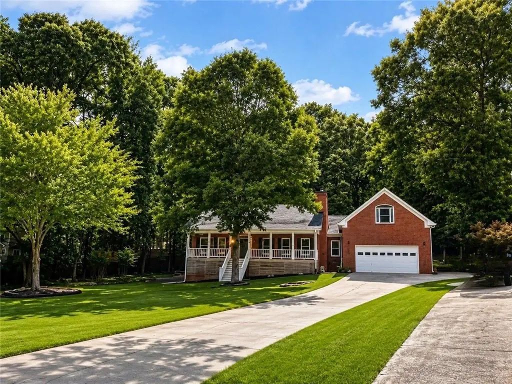 1305 Fontainebleau Court Ne, Lawrenceville