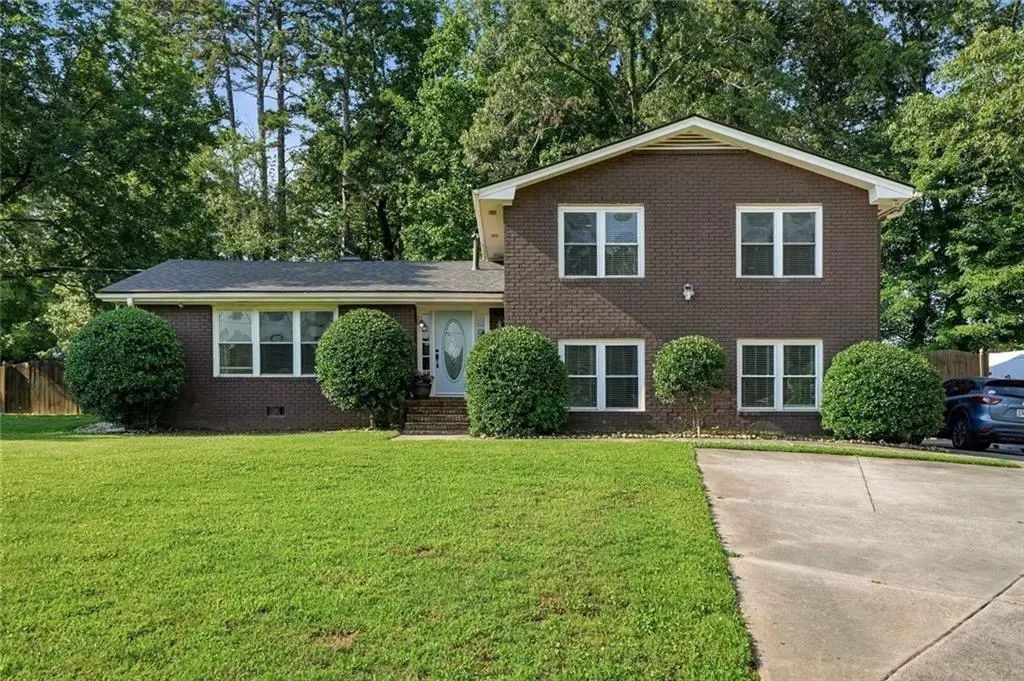 2725 Spring Drive, Cumming