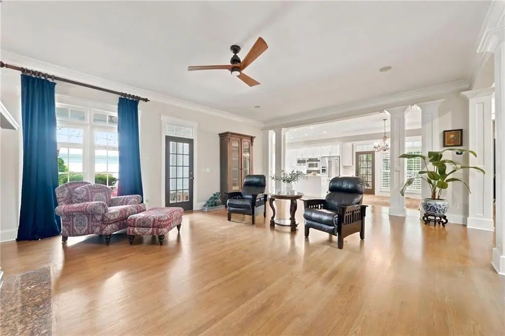 3901 Hazelhurst Drive, Marietta