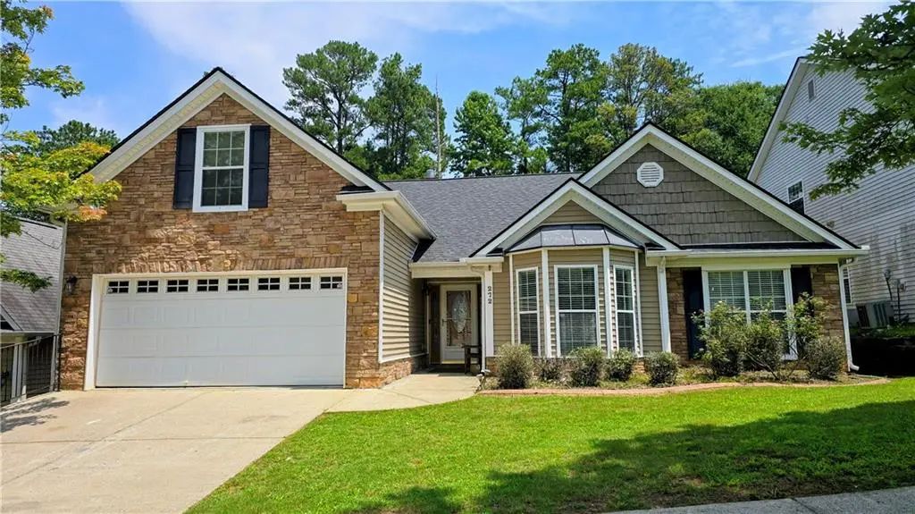 272 Leatherwood Court, Lawrenceville