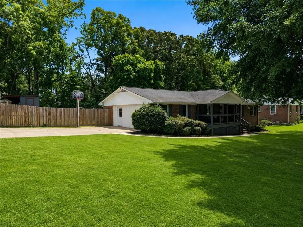 512 Mason Drive, Canton