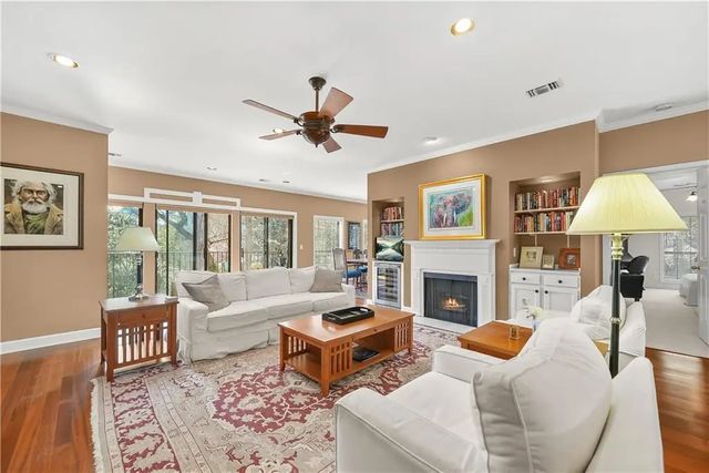 Unit 19 - 3071 Lenox Road Ne, Atlanta
