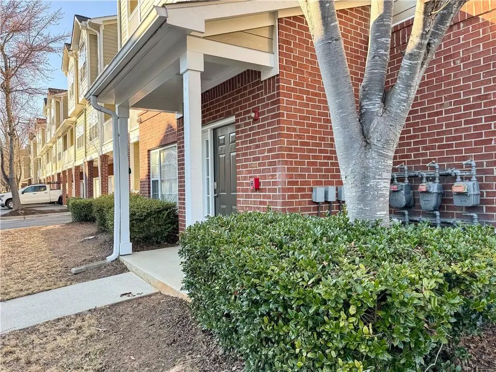 8001 Woodland Lane, Alpharetta