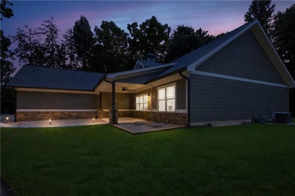 22 Logsplitter Pass, Dahlonega