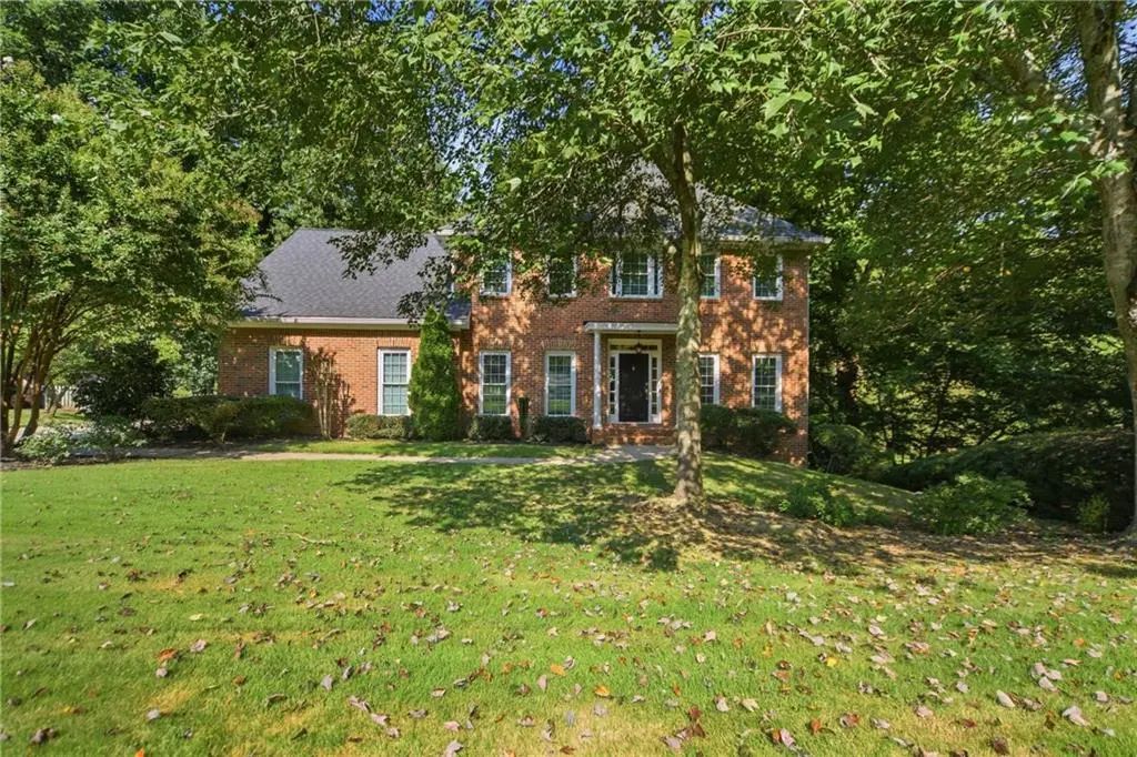 1440 Shade Tree Way, Alpharetta
