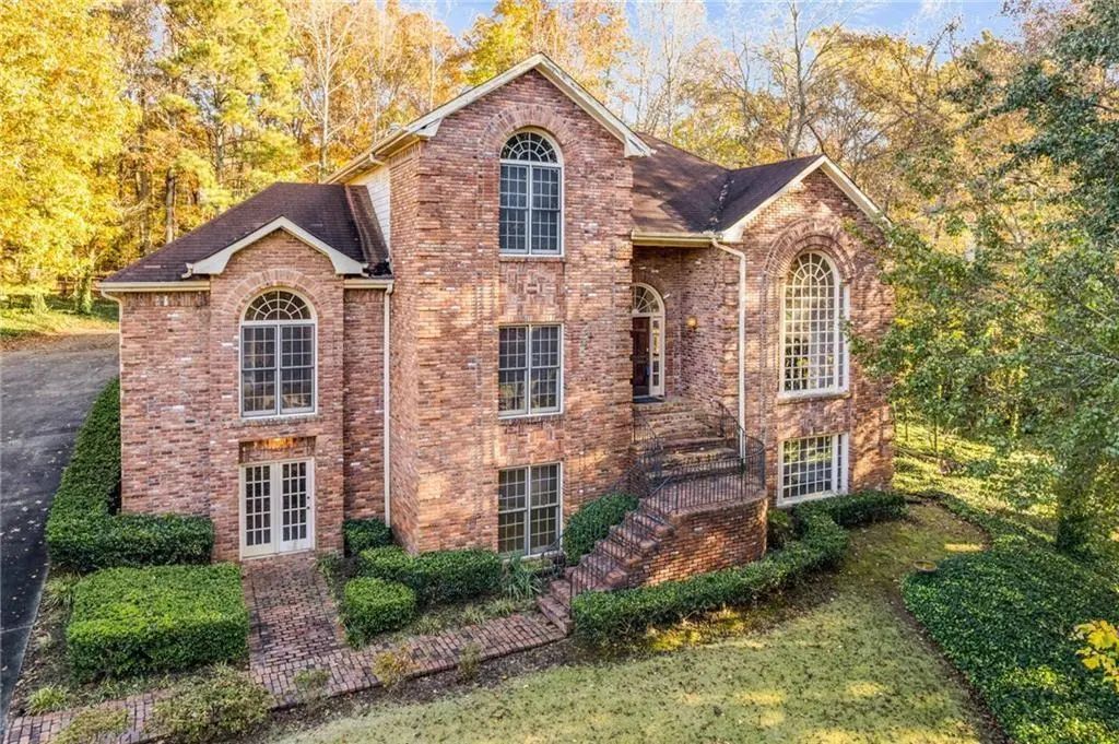 415 Collegiate Drive, Powder Springs