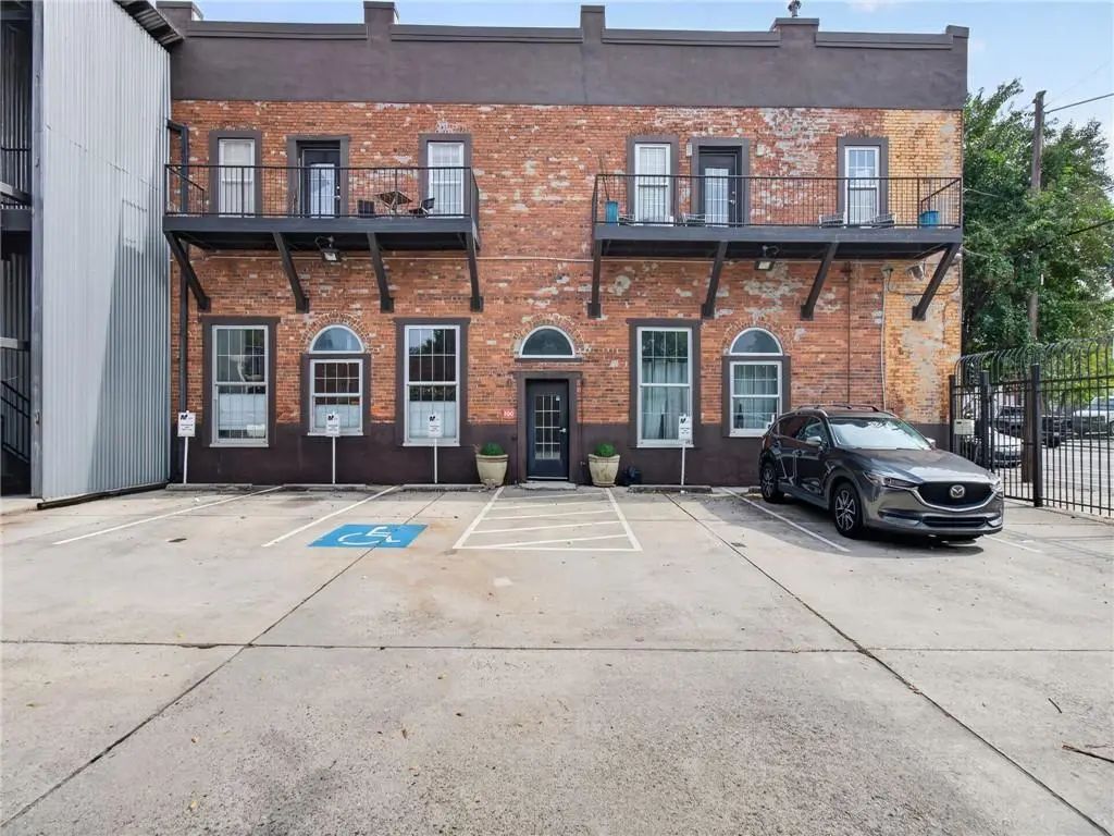 Unit 102 - 267 Peters Street Sw, Atlanta