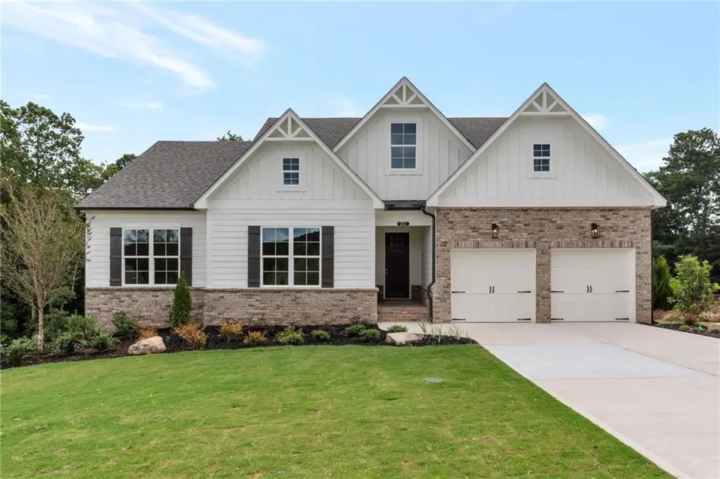 325 Willow Cove, Canton