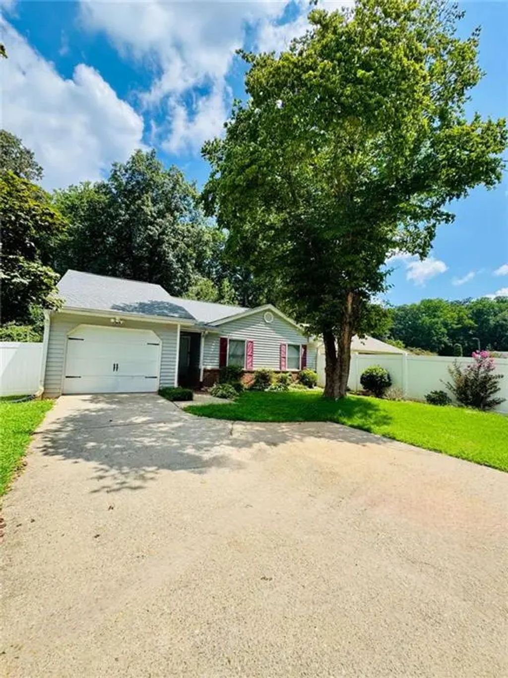 161 Wrenwood Lane, Carrollton