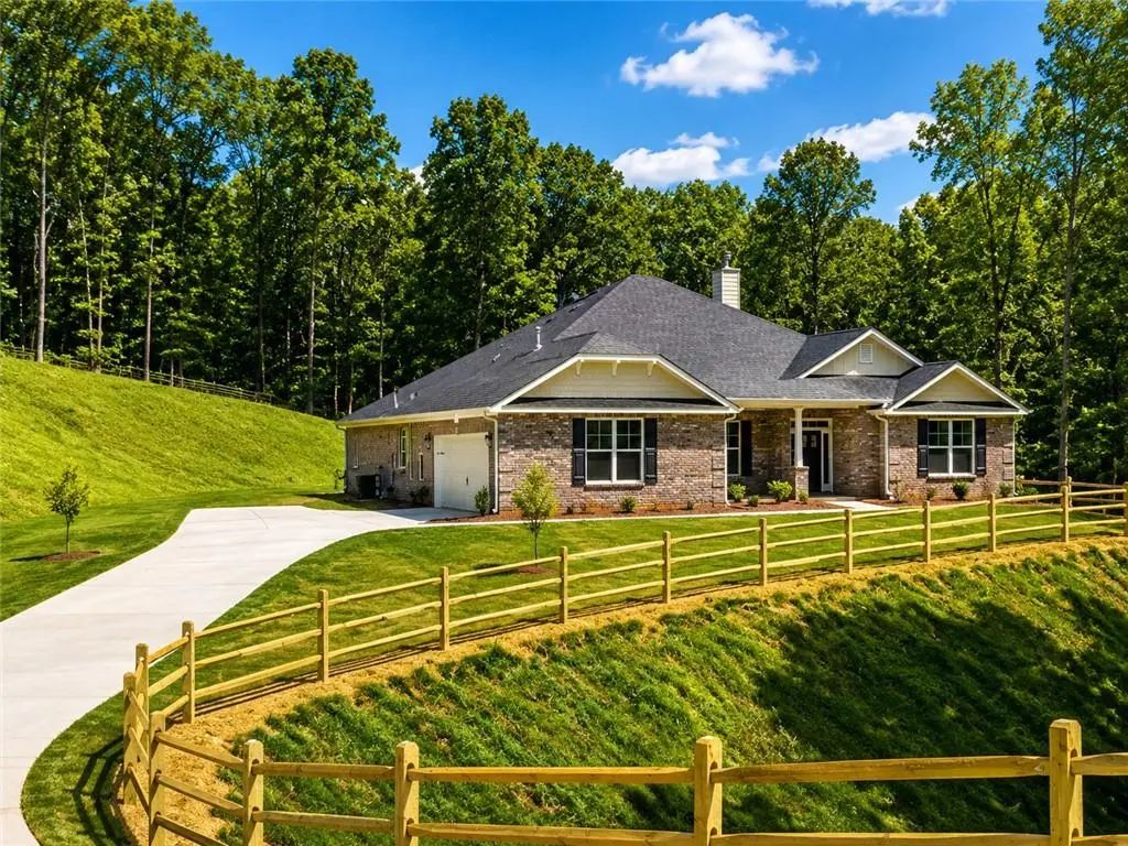 3407 Venice Court, Douglasville