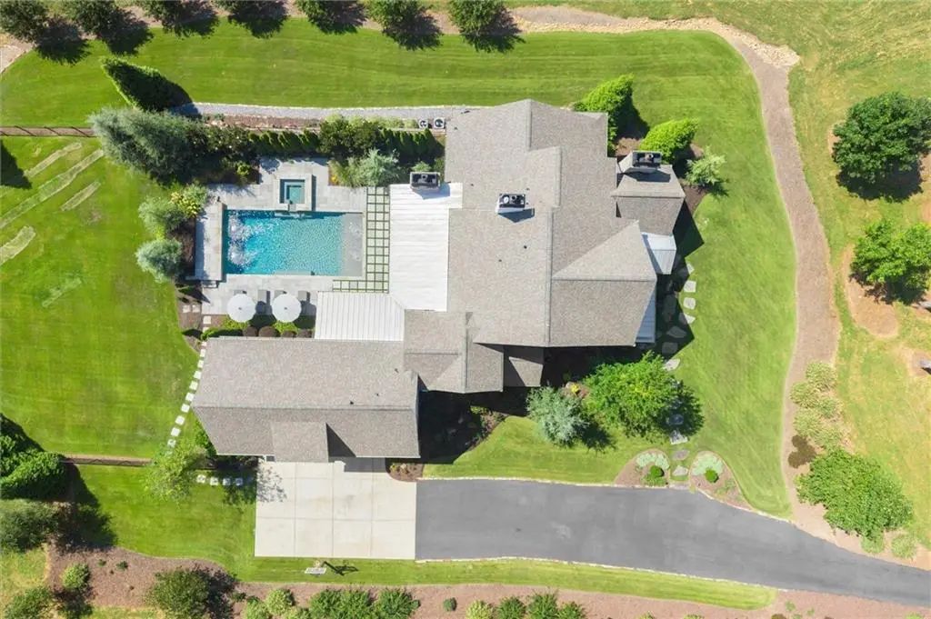 15995 Freemanville Road, Milton