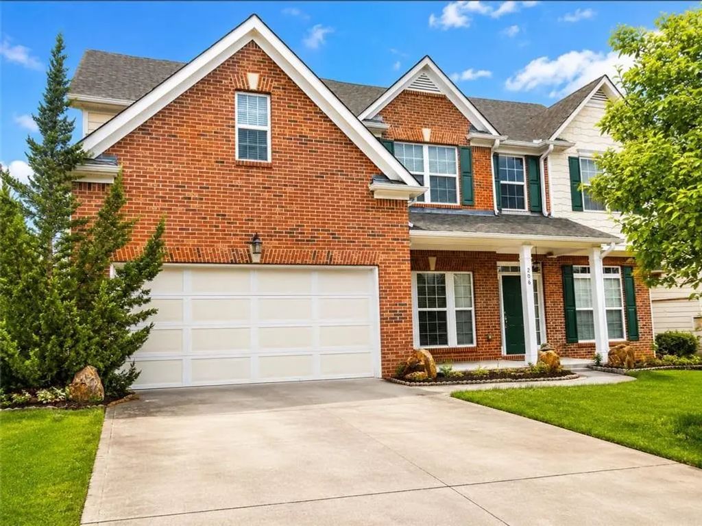 206 Tralee Circle, Fairburn