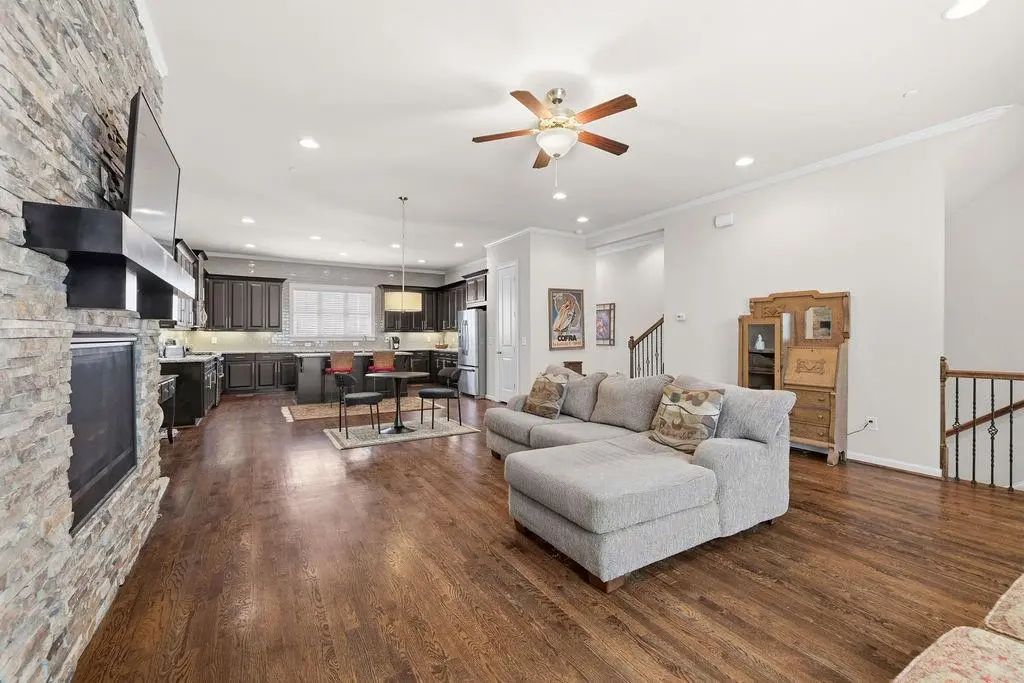 917 Dumaine Trace, Atlanta