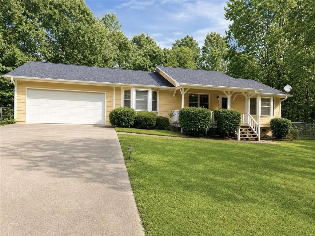 205 Meadowbrook Drive, Mcdonough