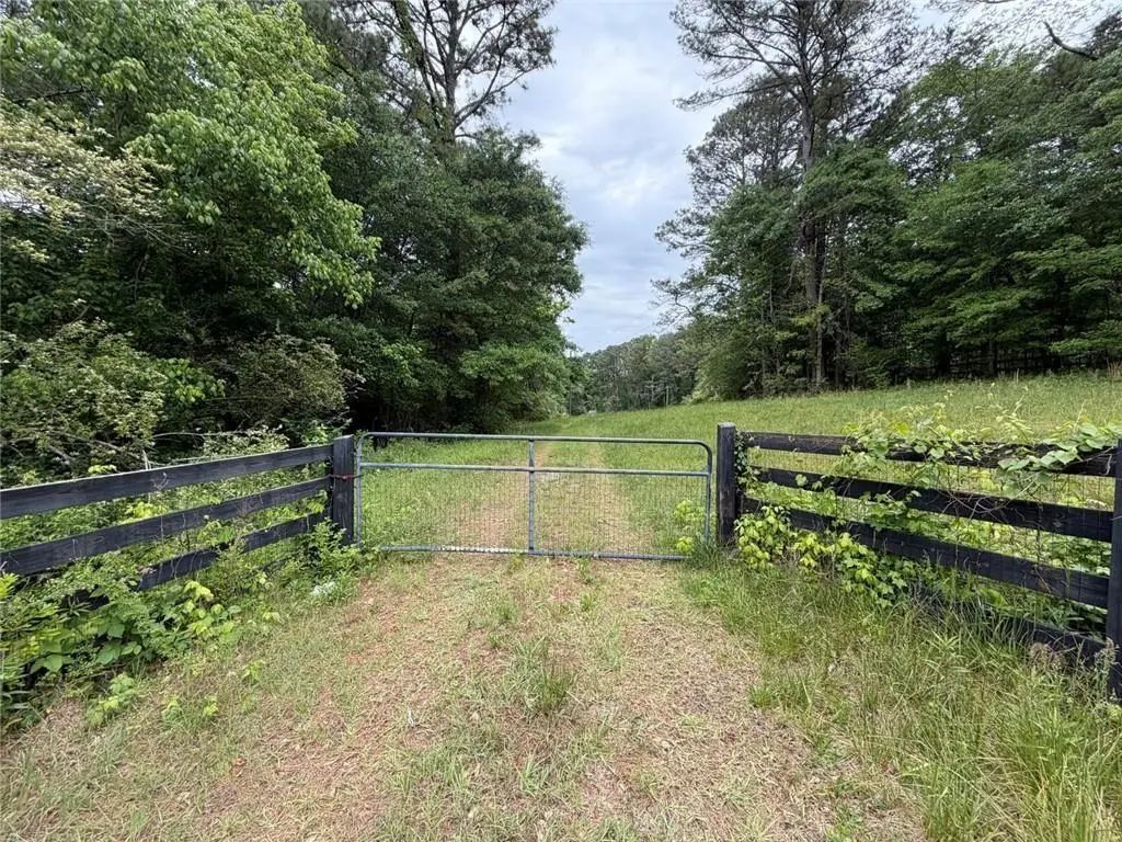 565 Avery Road, Canton