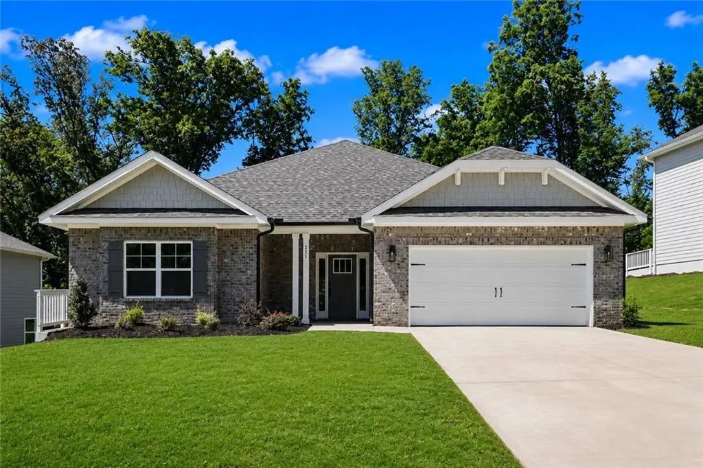 211 Thunder Valley, Dawsonville