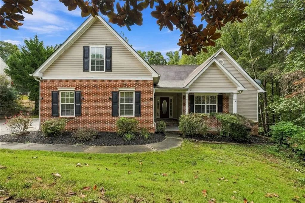 6749 Carriage Walk Lane, Flowery Branch