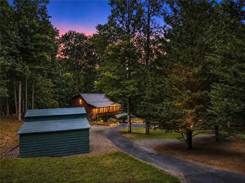 2447 Hi River Road, Hiawassee