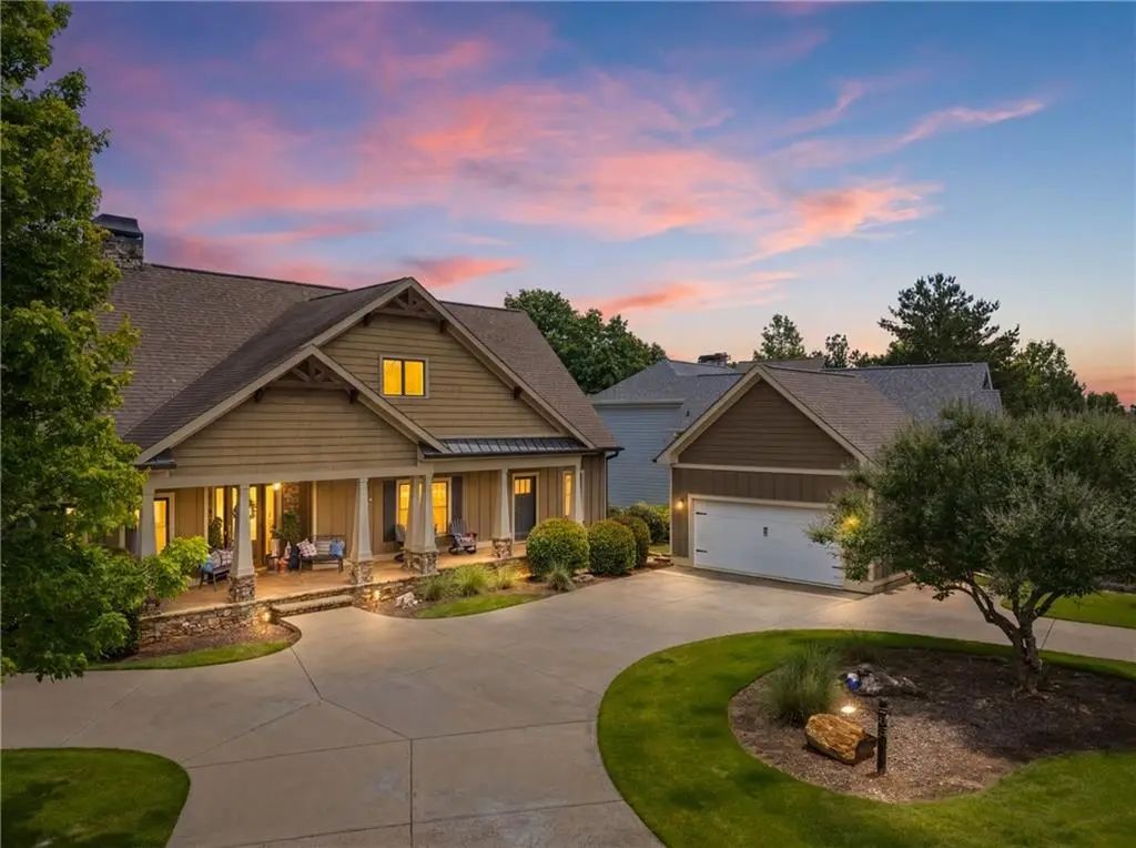 65 Cottage Lane, Toccoa
