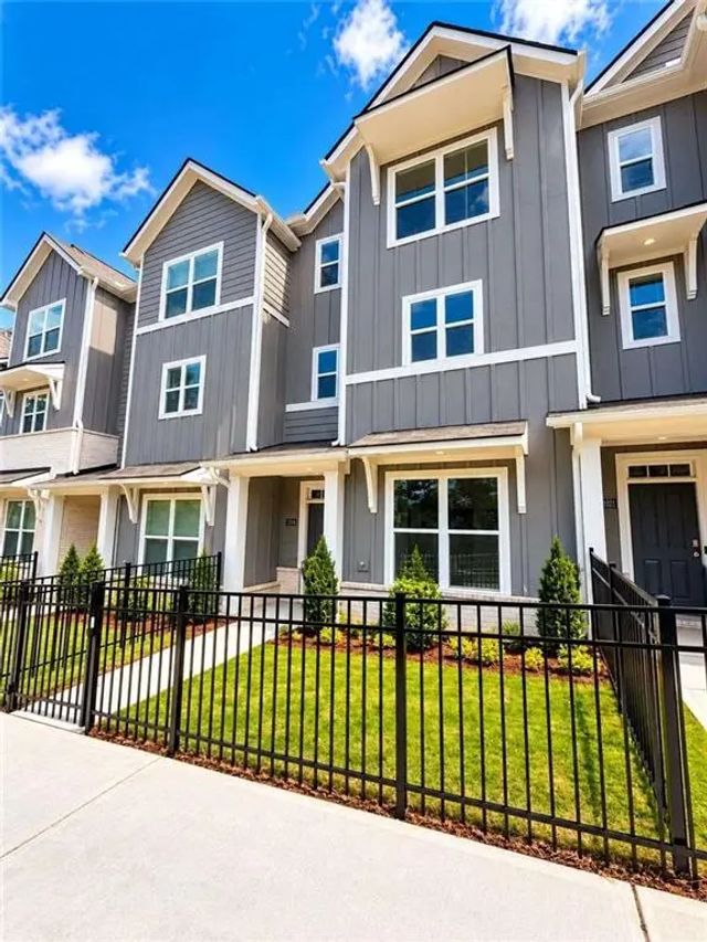 1339 Lakota Place, Atlanta