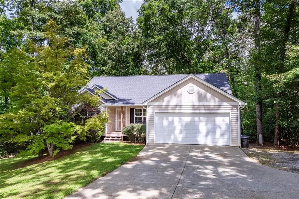 1218 Roundtop Road, Ellijay