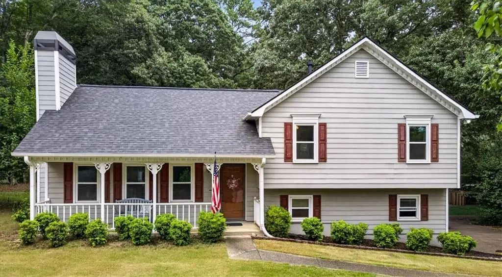 294 N Briar Ridge, Woodstock