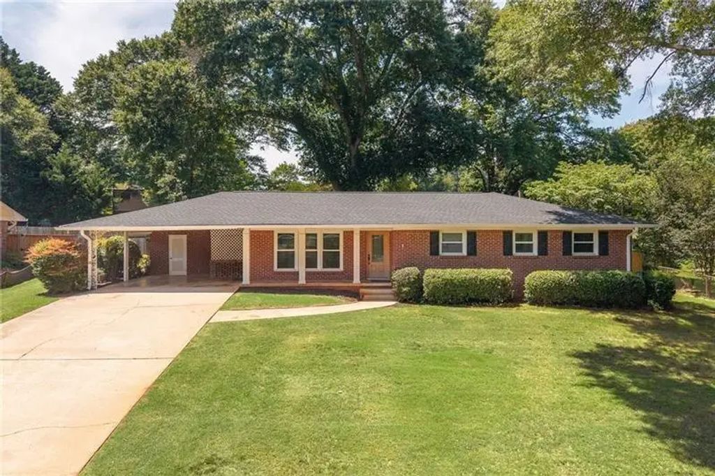 1089 Chatsworth Drive, Avondale Estates