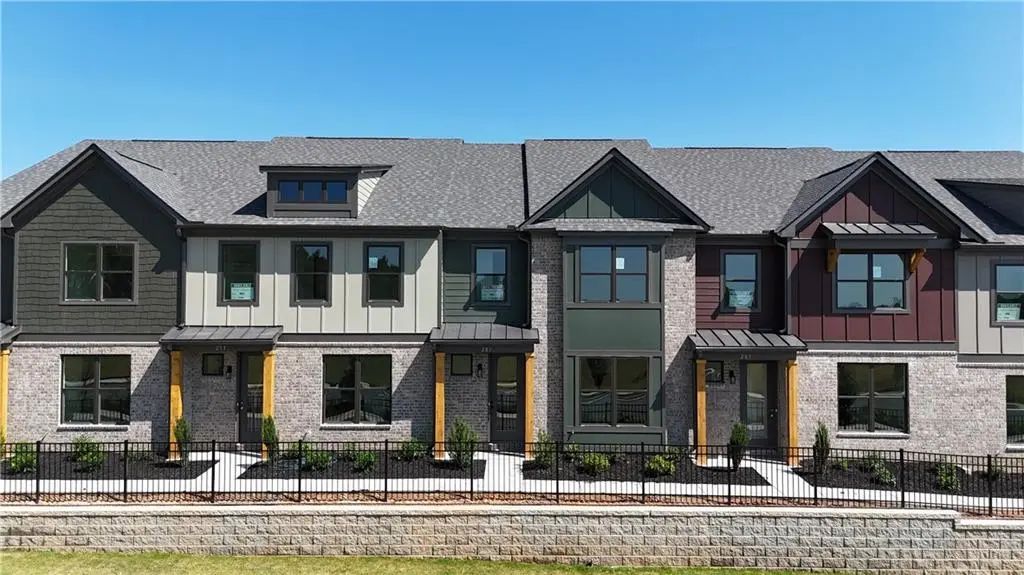 Unit 879 - 275 Barracks Way, Hoschton