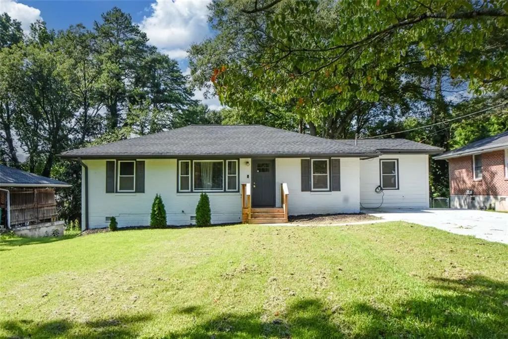2805 Long Way, Decatur
