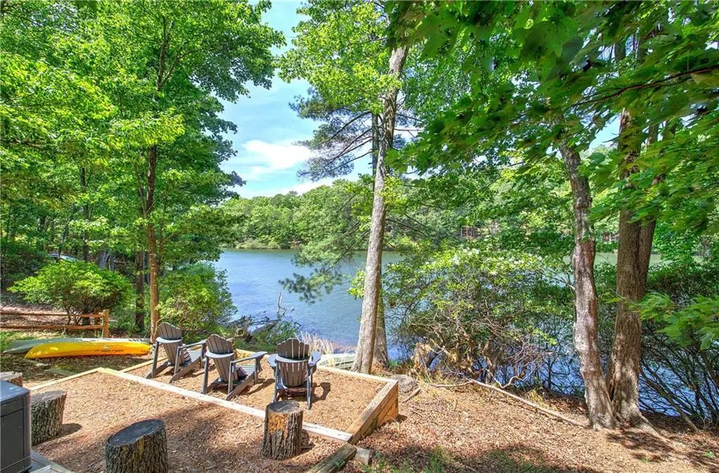 12 Tamarack Point, Jasper