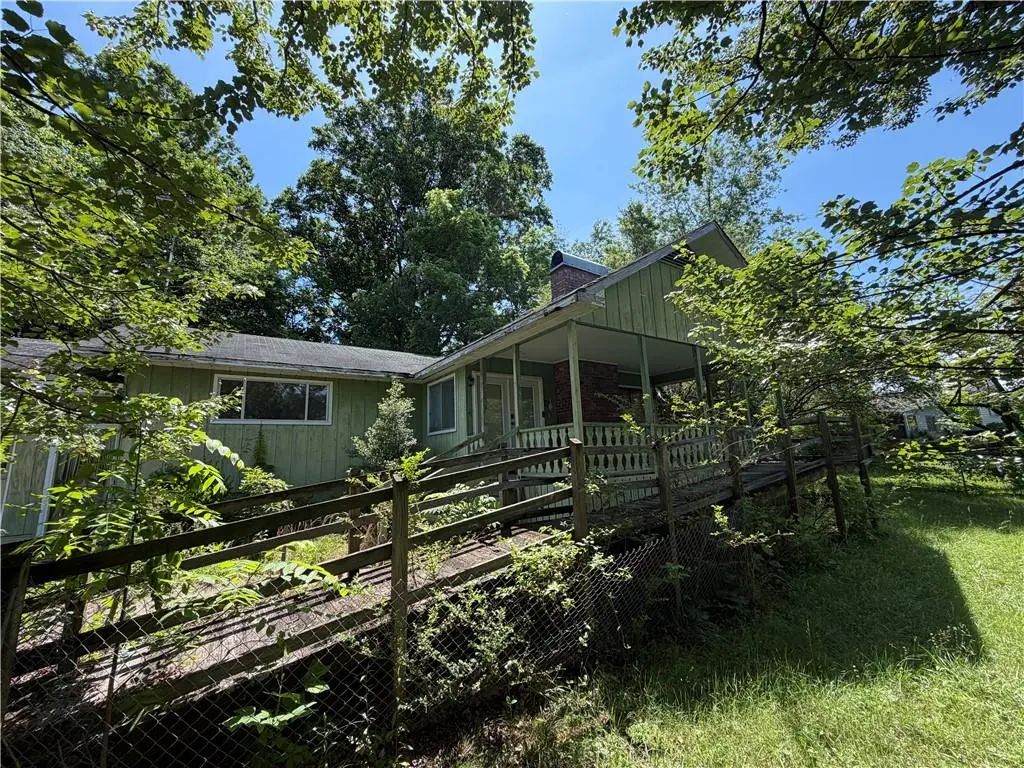 738 Hiawassee Estates, Hiawassee