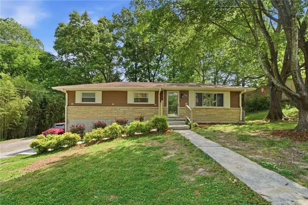 1004 W Lewis Street, Rossville