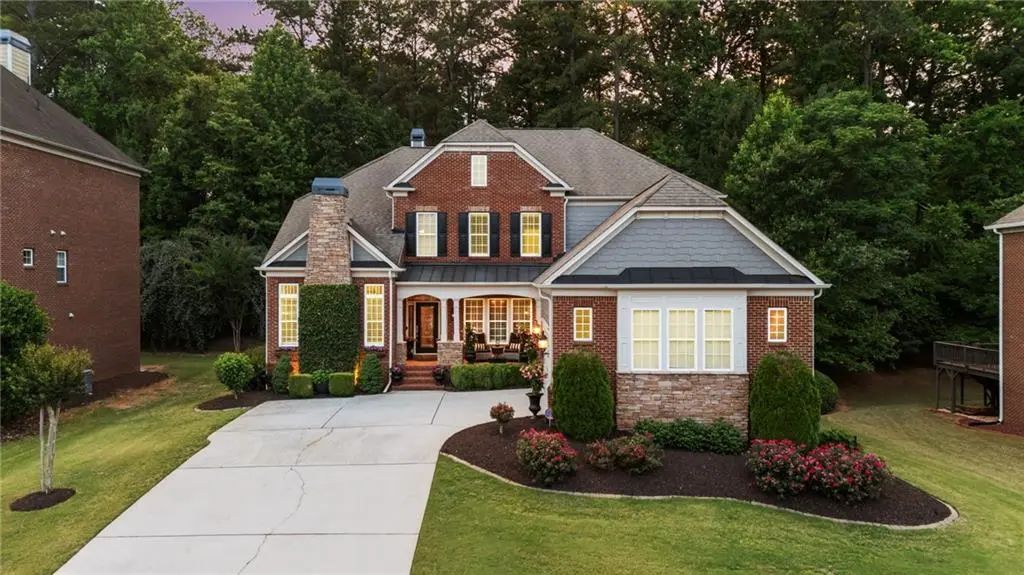 5010 Collins Lake Drive, Mableton