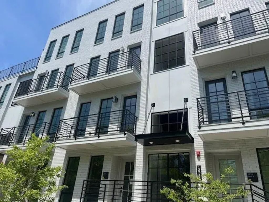 Unit 32 - 990 Bibbs Circle Nw, Atlanta